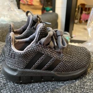 Toddler Adidas Swift Run Sneakers